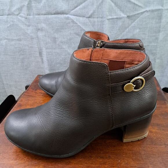 Sherry Cinnamon Waxy Burnished – Dansko %Dansko leather boots brown Womens size 41  (10.5 - 11) ankle booties / D11